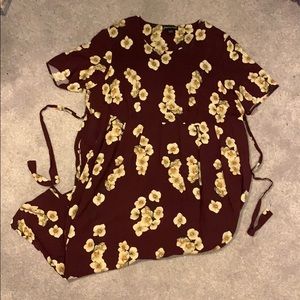 🦄3/$30 Floral pleat dress